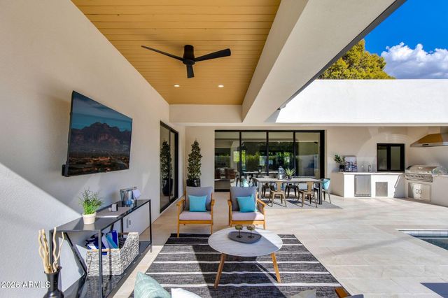 6838 E EXETER Boulevard, Scottsdale, AZ 85251