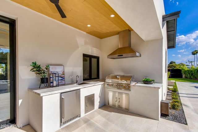6838 E EXETER Boulevard, Scottsdale, AZ 85251