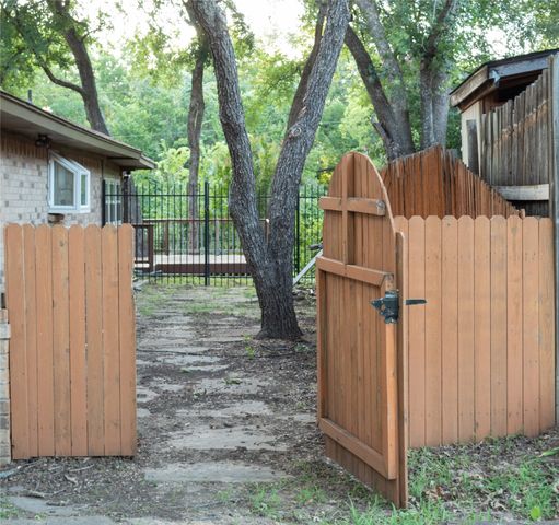 1321 Brookfield Lane, Mansfield, TX 76063