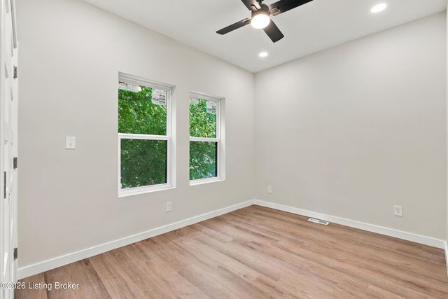 1440 S 32nd St, Louisville, KY 40211