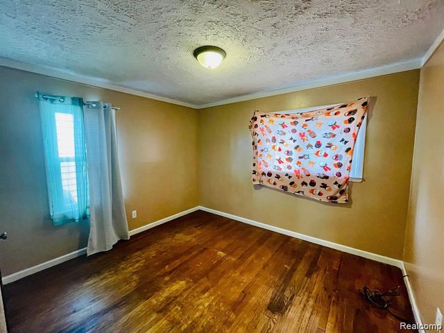 20817 Atlantic Avenue, Warren, MI 48091