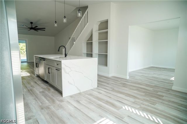2801 Flora AVE N, Lehigh Acres, FL 33971