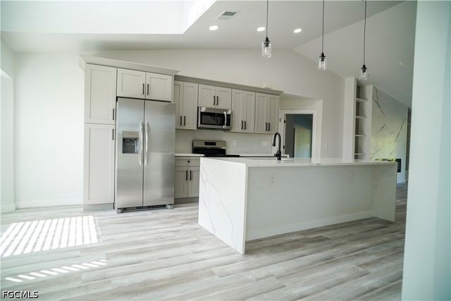 2801 Flora AVE N, Lehigh Acres, FL 33971