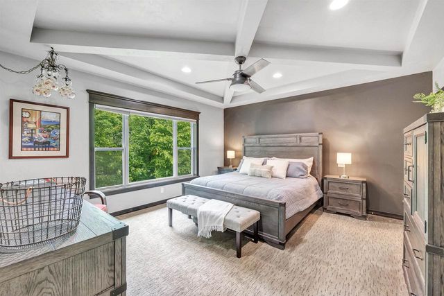 3371 LARGO RIDGE COURT, Green Bay, WI 54311