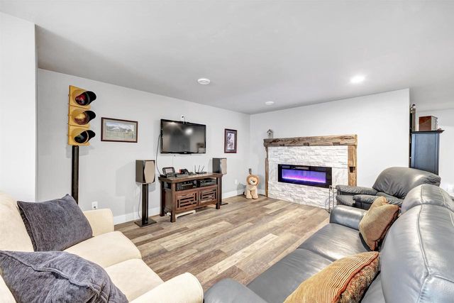 3371 LARGO RIDGE COURT, Green Bay, WI 54311