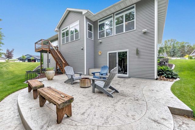 3371 LARGO RIDGE COURT, Green Bay, WI 54311