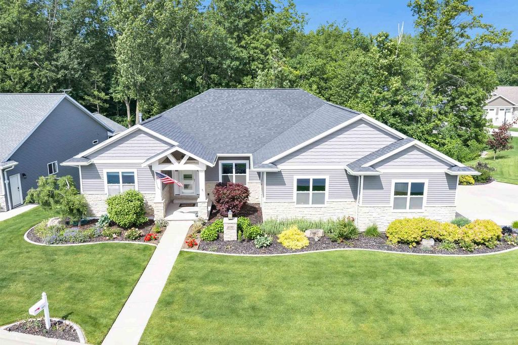 3371 LARGO RIDGE COURT, Green Bay, WI 54311