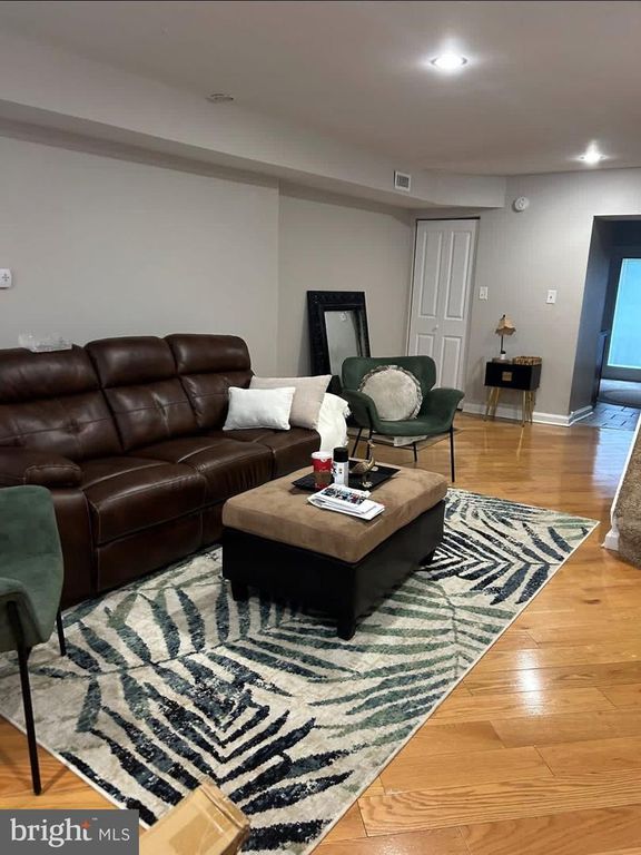 414 DURFOR ST, Philadelphia, PA 19148