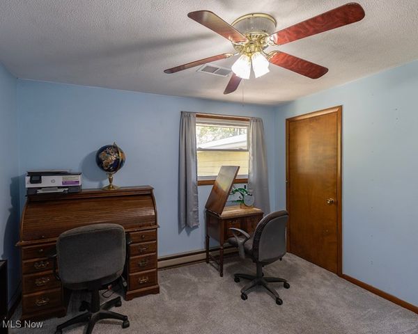 38484 E River Road, Elyria, OH 44035