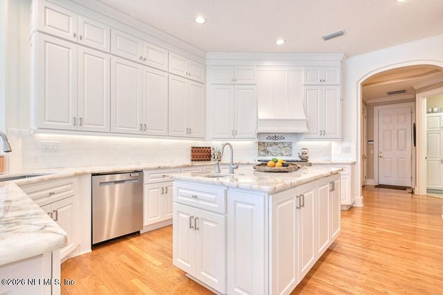 13656 CHARTER Court, Jacksonville, FL 32225