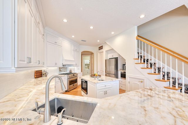 13656 CHARTER Court, Jacksonville, FL 32225