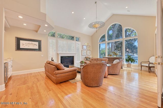 13656 CHARTER Court, Jacksonville, FL 32225