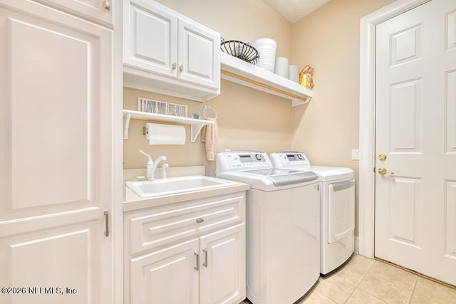 13656 CHARTER Court, Jacksonville, FL 32225