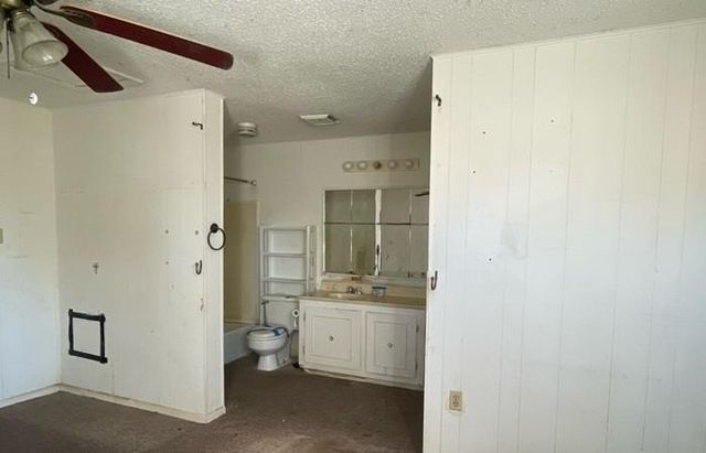 429 17th Avenue N, Texas City, TX 77590