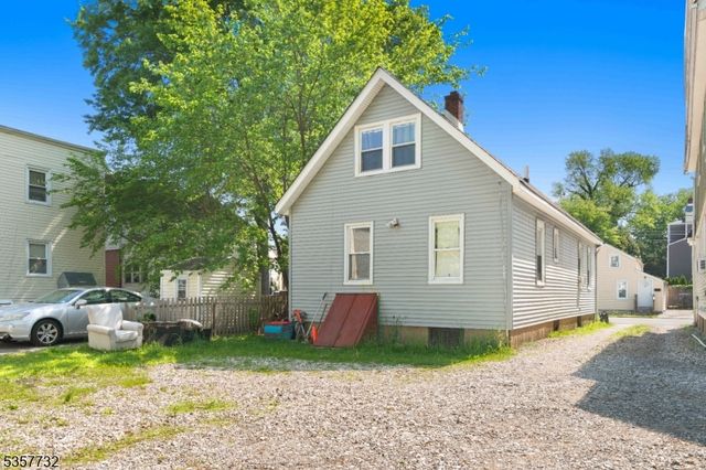 54 Thomas St, Bloomfield Twp., NJ 07003