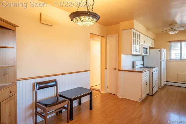 31029 Wellston Drive, Warren, MI 48093