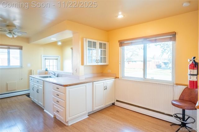 31029 Wellston Drive, Warren, MI 48093