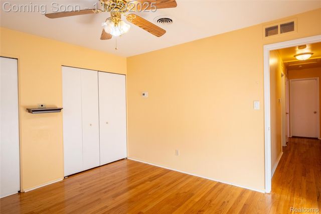 31029 Wellston Drive, Warren, MI 48093