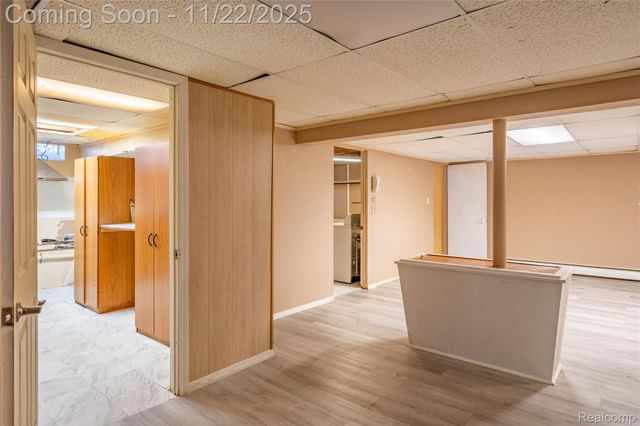 31029 Wellston Drive, Warren, MI 48093