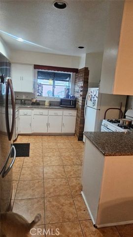 2313 Downie Place, Santa Ana, CA 92706