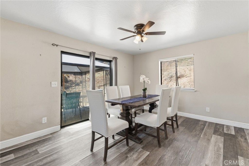 Image 14 of property listing at 30880 Yosemite Springs, Coarsegold, CA 93614