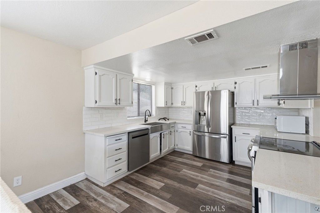 Image 16 of property listing at 30880 Yosemite Springs, Coarsegold, CA 93614