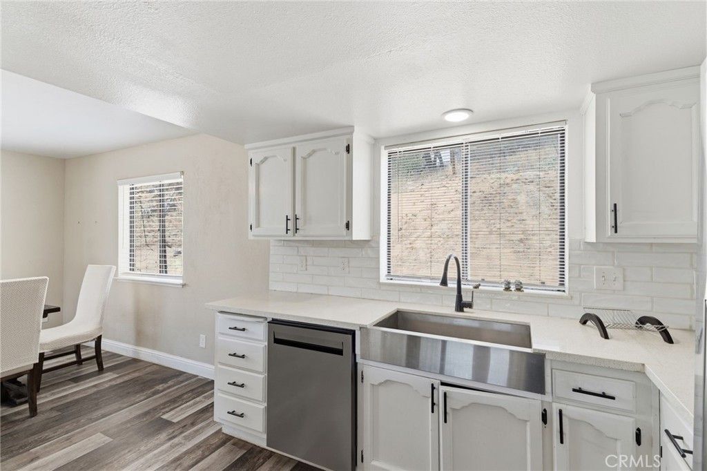 Image 18 of property listing at 30880 Yosemite Springs, Coarsegold, CA 93614