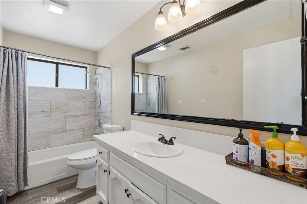 Image 26 of property listing at 30880 Yosemite Springs, Coarsegold, CA 93614