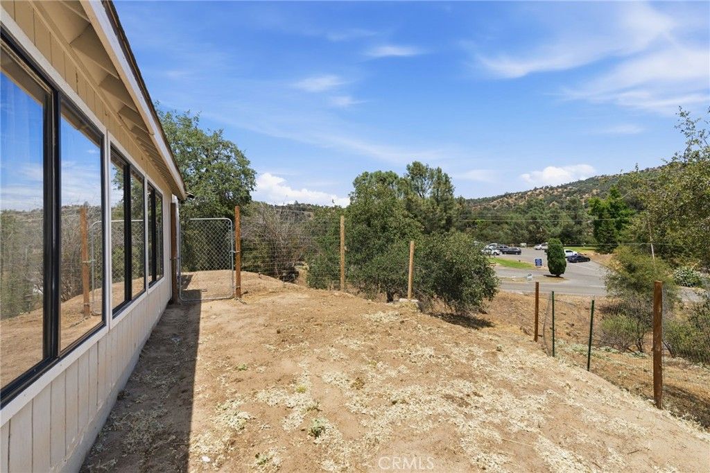 Image 39 of property listing at 30880 Yosemite Springs, Coarsegold, CA 93614