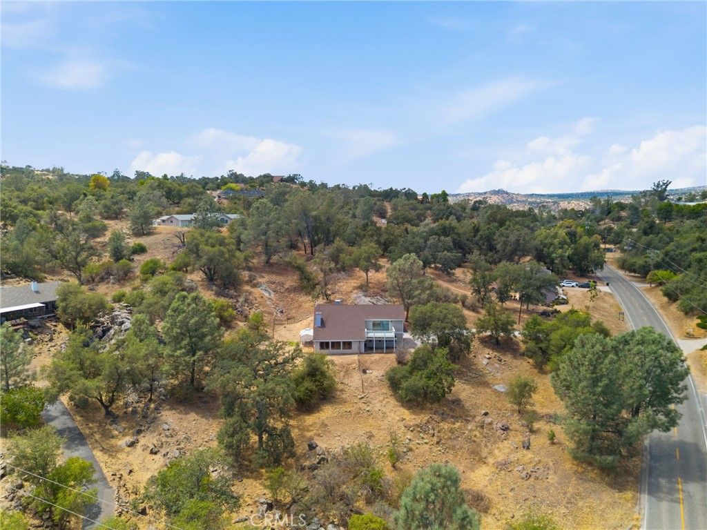 Image 42 of property listing at 30880 Yosemite Springs, Coarsegold, CA 93614