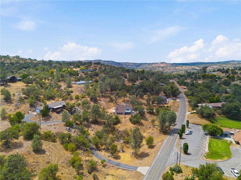 Image 43 of property listing at 30880 Yosemite Springs, Coarsegold, CA 93614