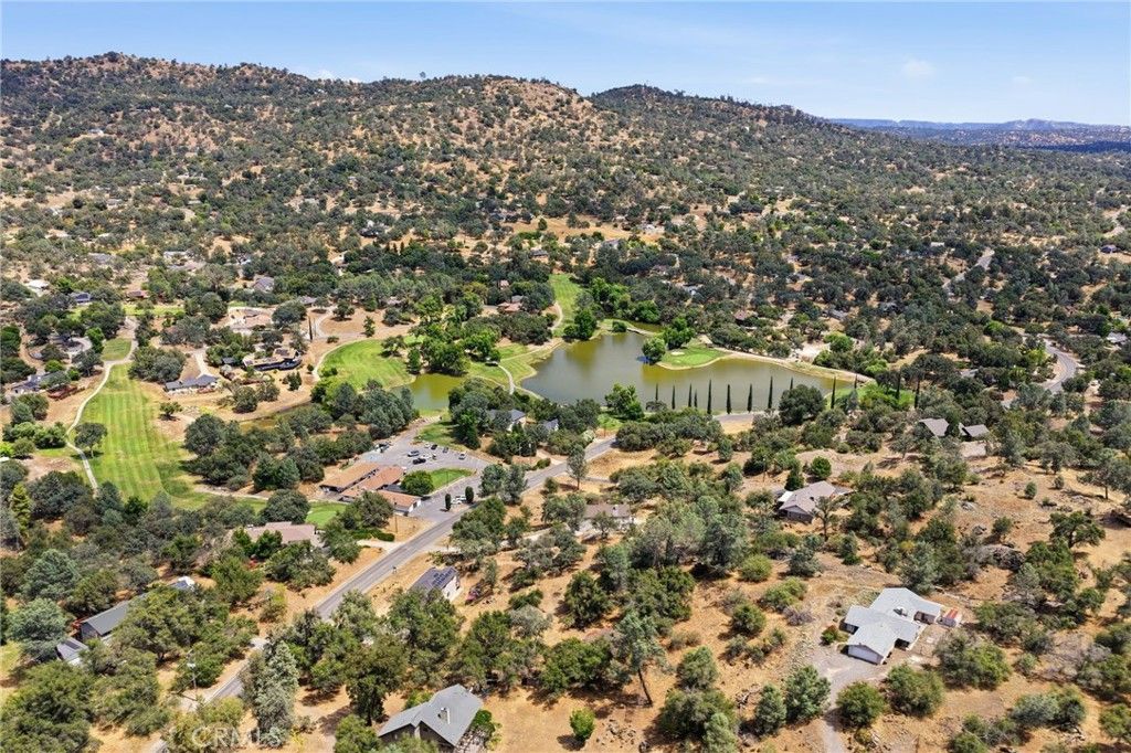 Image 53 of property listing at 30880 Yosemite Springs, Coarsegold, CA 93614
