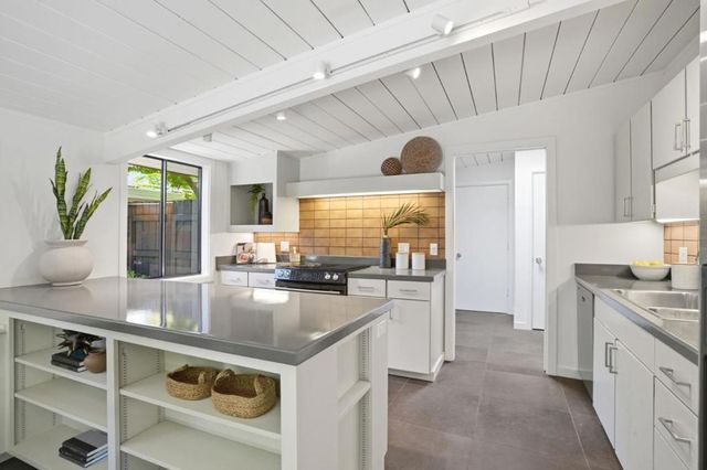 237 Edlee Avenue, Palo Alto, CA 94306