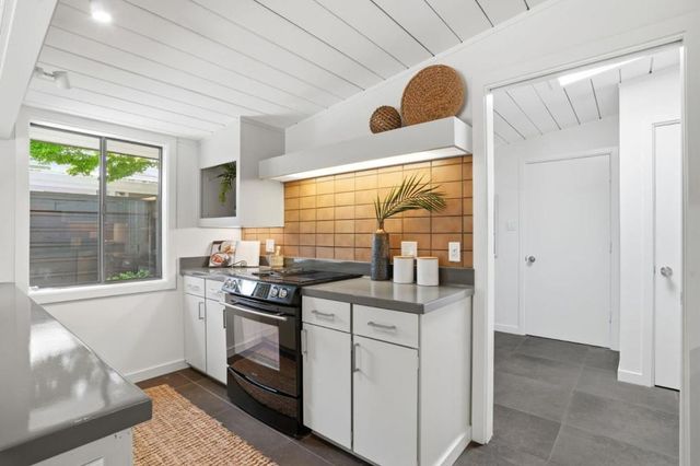 237 Edlee Avenue, Palo Alto, CA 94306