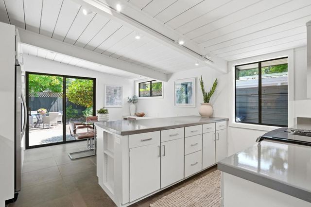 237 Edlee Avenue, Palo Alto, CA 94306