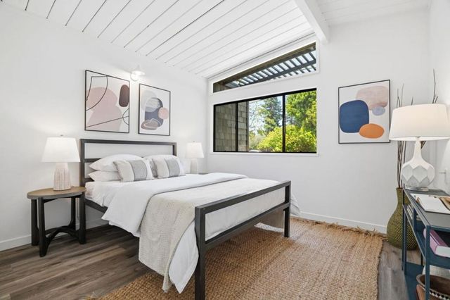 237 Edlee Avenue, Palo Alto, CA 94306