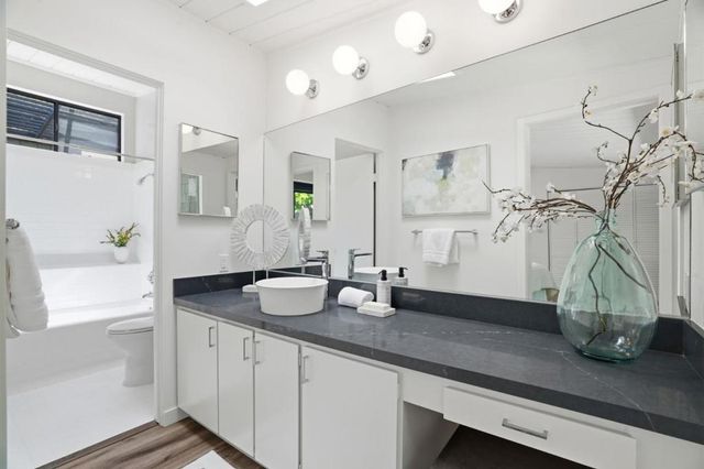 237 Edlee Avenue, Palo Alto, CA 94306