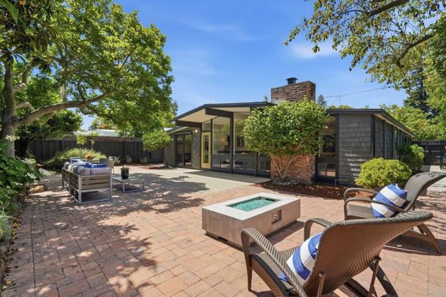 237 Edlee Avenue, Palo Alto, CA 94306