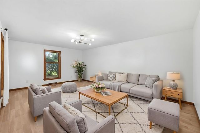 471 Porter Rd, East Longmeadow, MA 01028