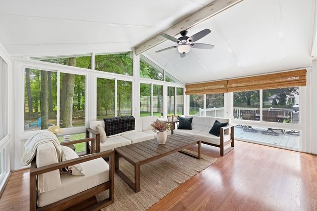 471 Porter Rd, East Longmeadow, MA 01028