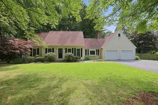 471 Porter Rd, East Longmeadow, MA 01028