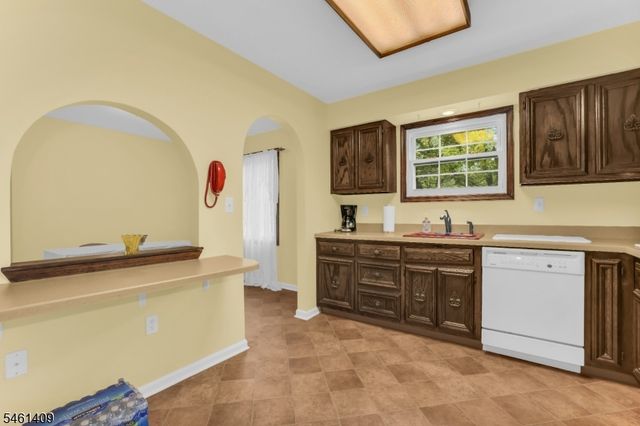 209 Cedar St, Cedar Grove Twp., NJ 07009