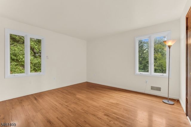 209 Cedar St, Cedar Grove Twp., NJ 07009