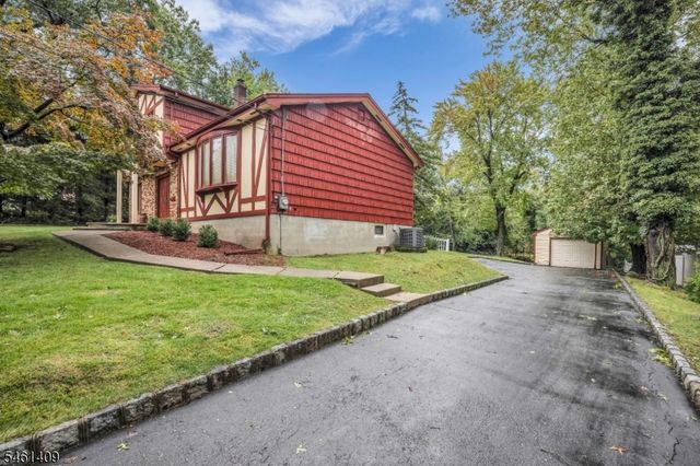 209 Cedar St, Cedar Grove Twp., NJ 07009