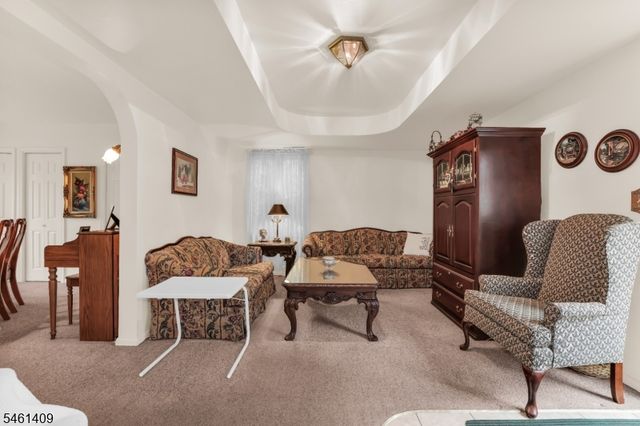 209 Cedar St, Cedar Grove Twp., NJ 07009