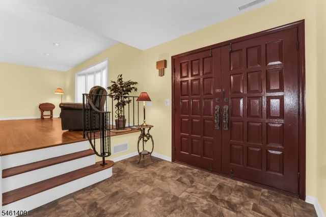 209 Cedar St, Cedar Grove Twp., NJ 07009