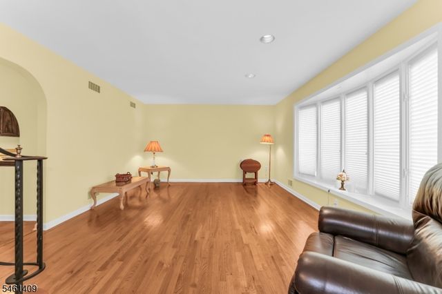 209 Cedar St, Cedar Grove Twp., NJ 07009