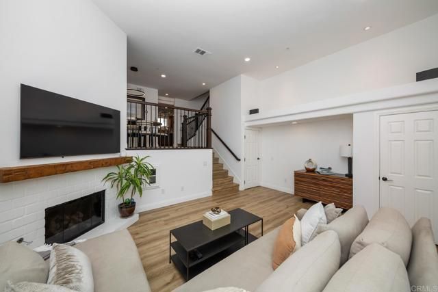 241 S Sierra Avenue, Solana Beach, CA 92075