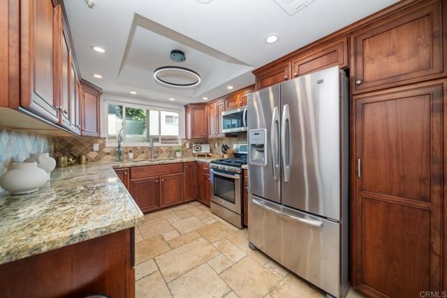 241 S Sierra Avenue, Solana Beach, CA 92075