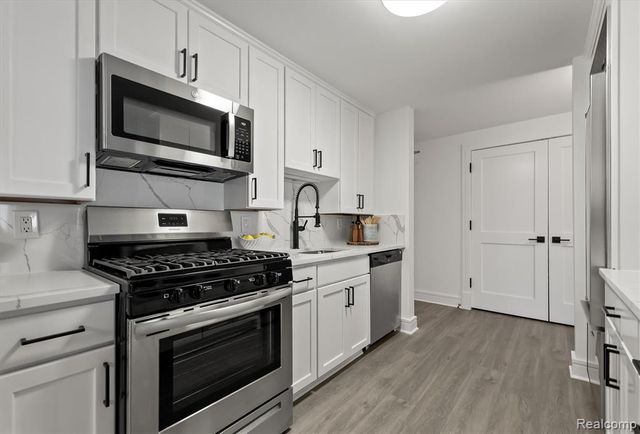 411 S Old Woodward Avenue 924, Birmingham, MI 48009